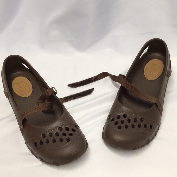 Sz 7 Skechers brown poolside or beach waterproof with velcro ribbons comfy! - Picture 5 of 12